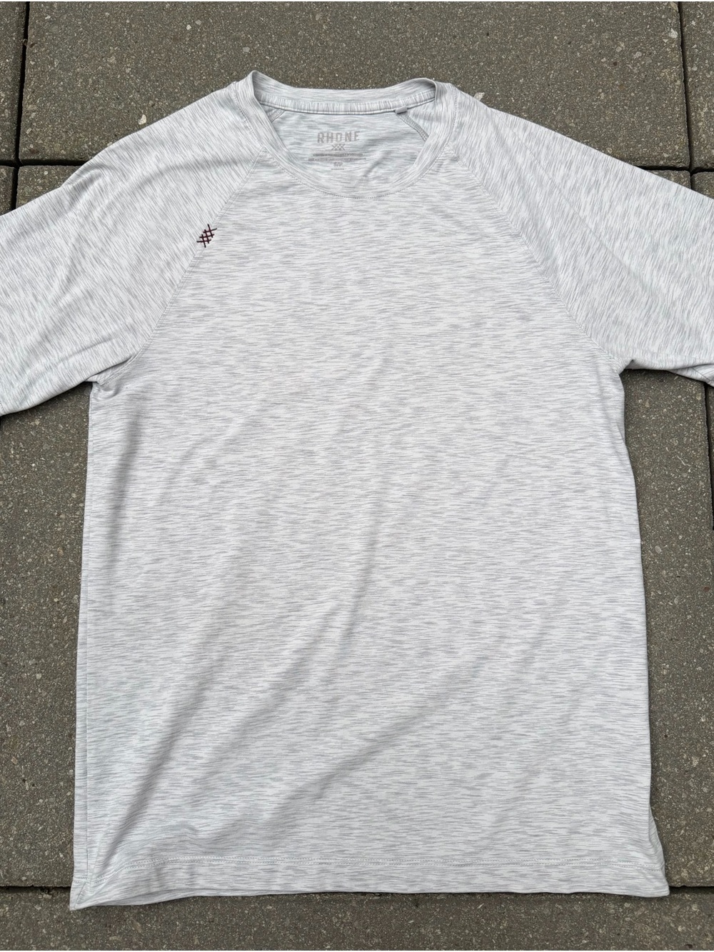 Rhone Reign Gray Space Dye Performance Athletic Shirt Men’s Small